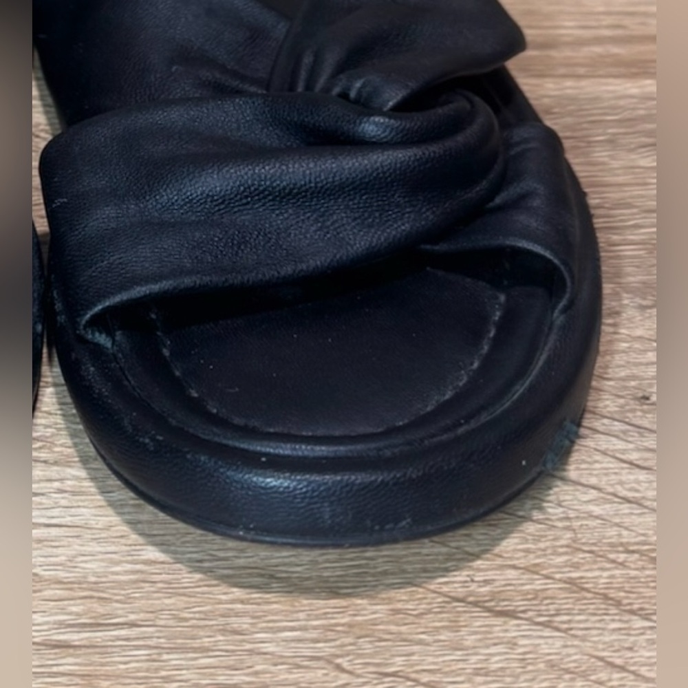Everlane The Day Twist Slip On Sandals Black Leather Women’s Size 7.5 Flats - Picture 11 of 14